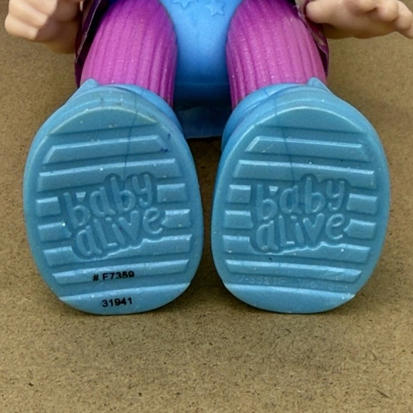 Baby Alive Hasbro 2023  Star Besties Lovely Luna Blue Space Doll - Picture 4 of 6